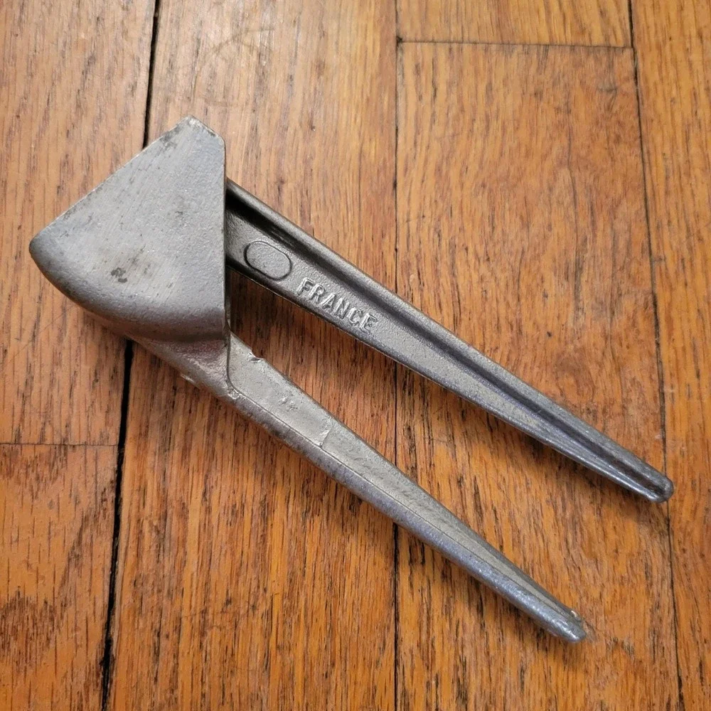 Vintage France Garlic Press‎ Silver Aluminum Manual Mincer Tool Kitchen Gift
